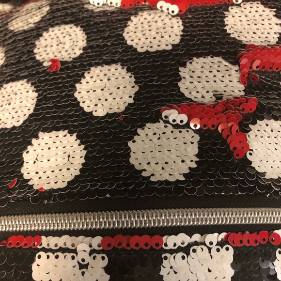 Temp price drop 1/11 🎠Disney Parks Minnie Mouse Backpack- 451 $30 or $25 w/offer - Picture 2 of 4